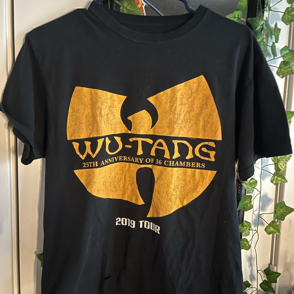 WU-TANG Black and Gold Graphic Tee